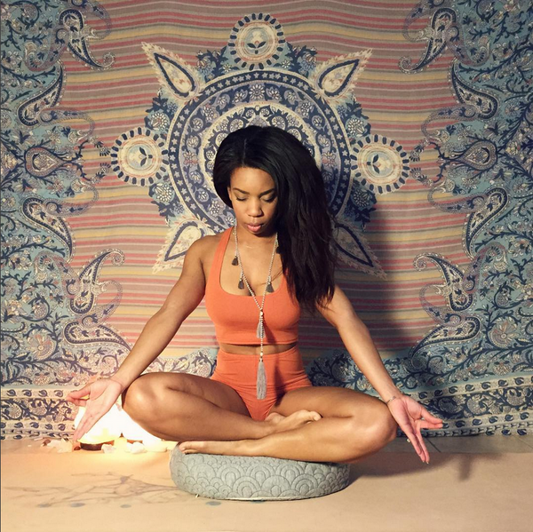 Yogi Curves | Natural Fibers & Natural Beauty
