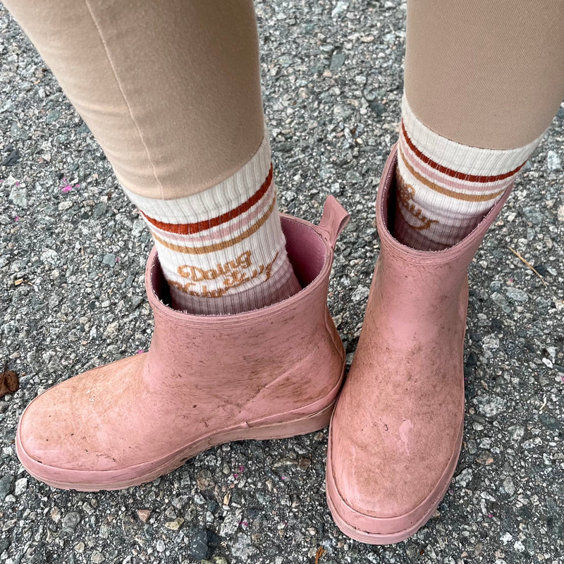 Cotton Ankle Grazer Leggings in Tahini w/ Doing it Naturally Unbleached Cotton Sweat Socks