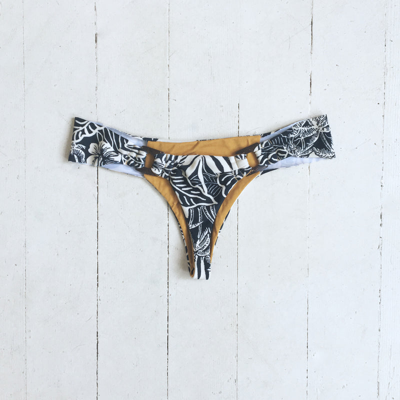 Coconut G-String Bottom Cantik - Downtown Betty
